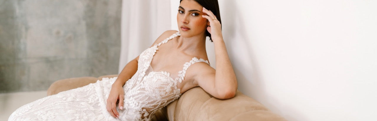 Pen Liv - White Lily Couture