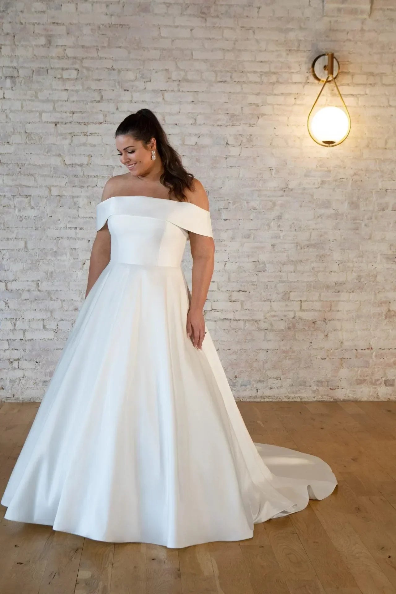 Hampton - White Lily Couture