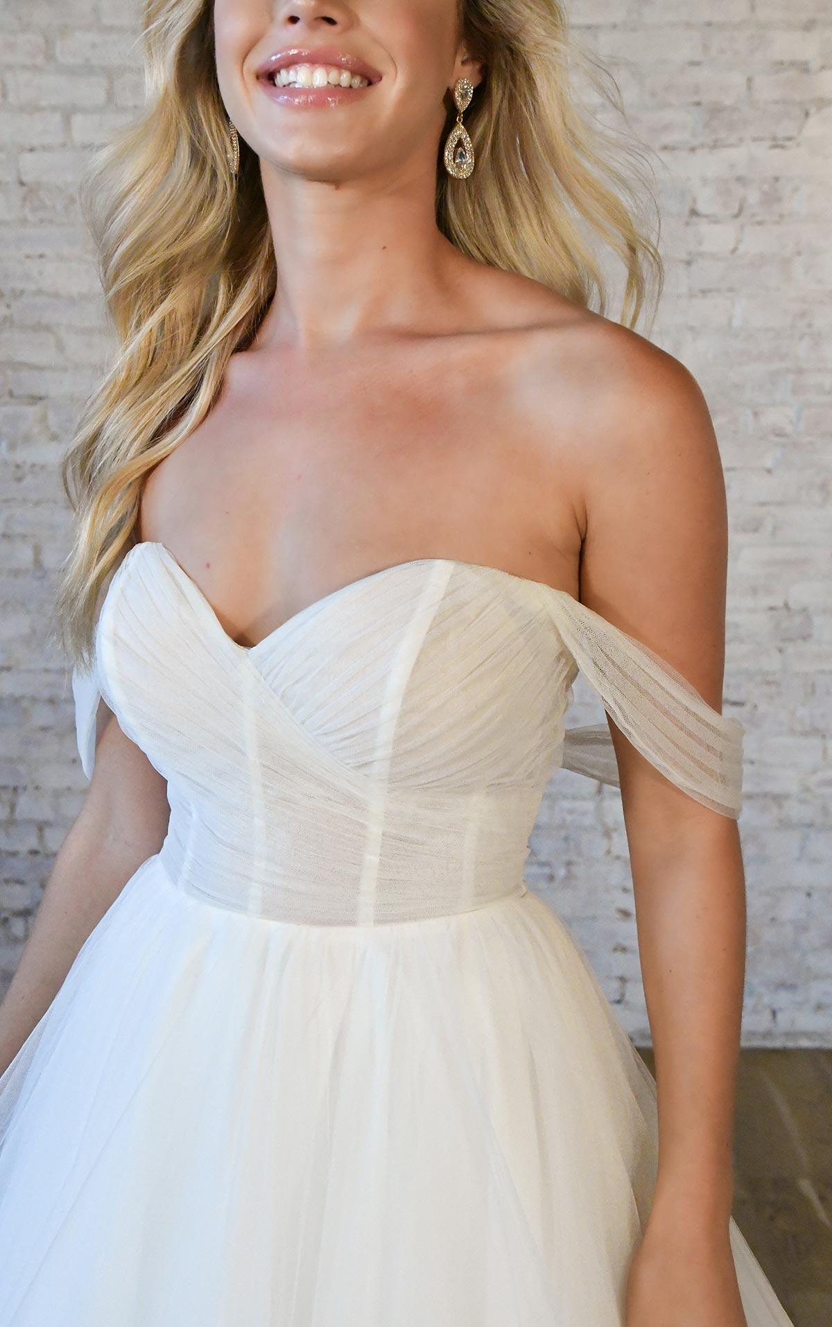 Kenya - White Lily Couture