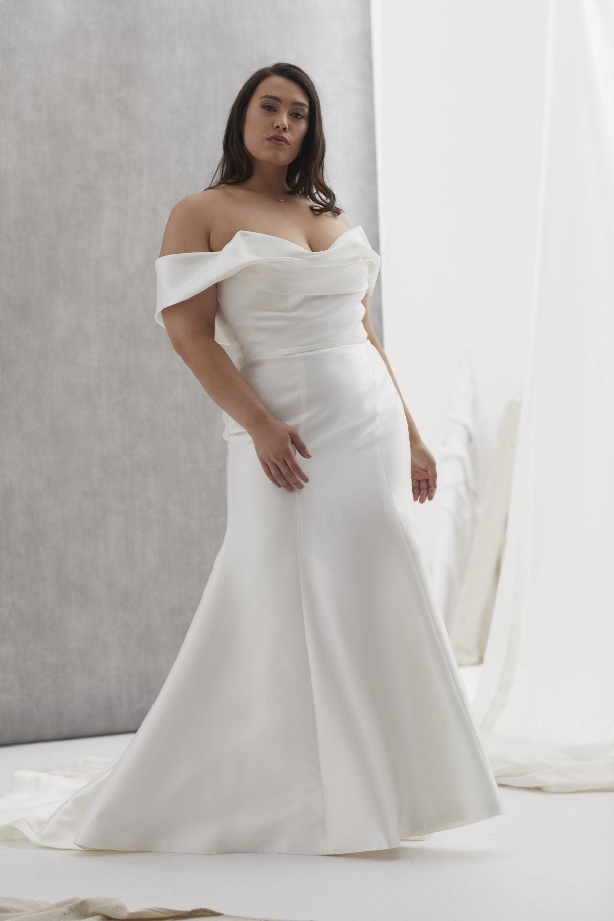Le Chic Hera Couture Off the Shoulder Modern Sophisticated