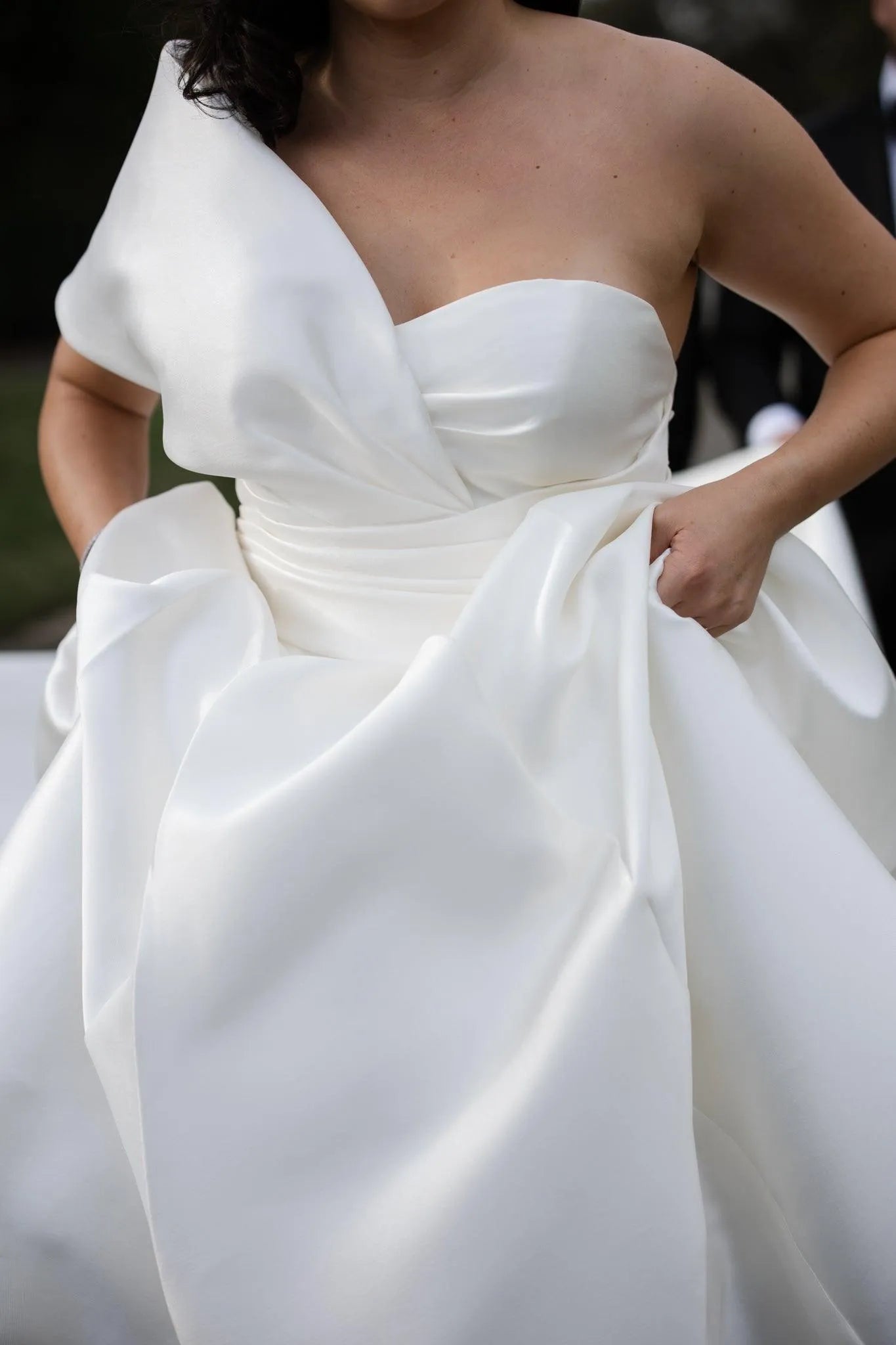 Sedna - White Lily Couture