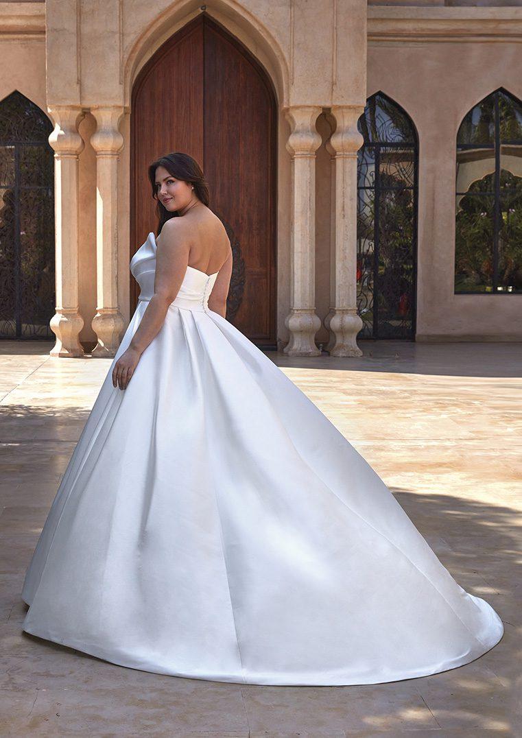 Landon - White Lily Couture