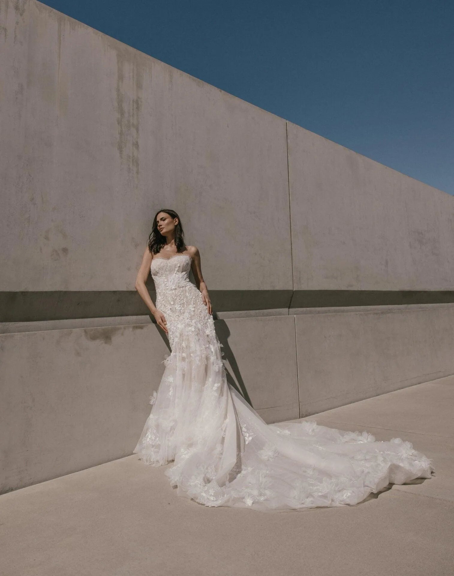 Alabaster | Size 14