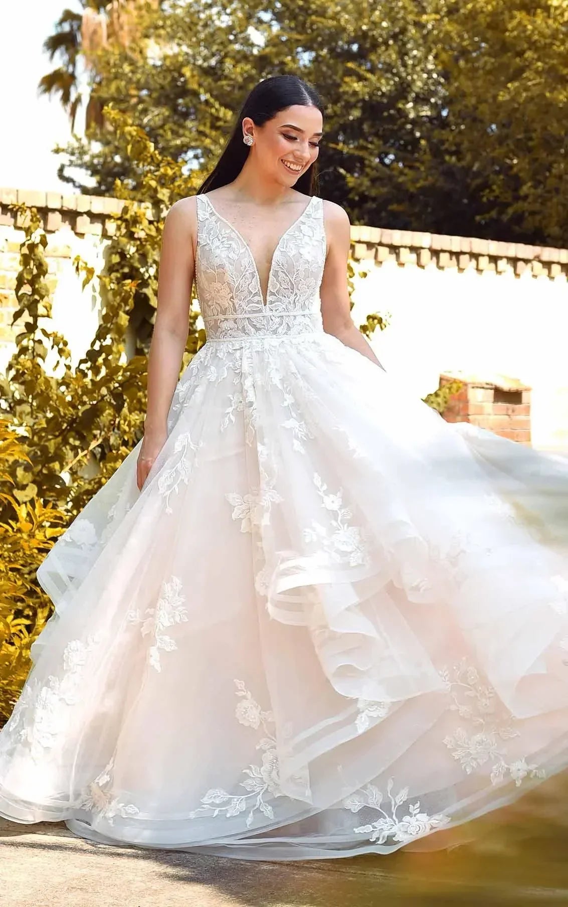 Mindy - White Lily Couture