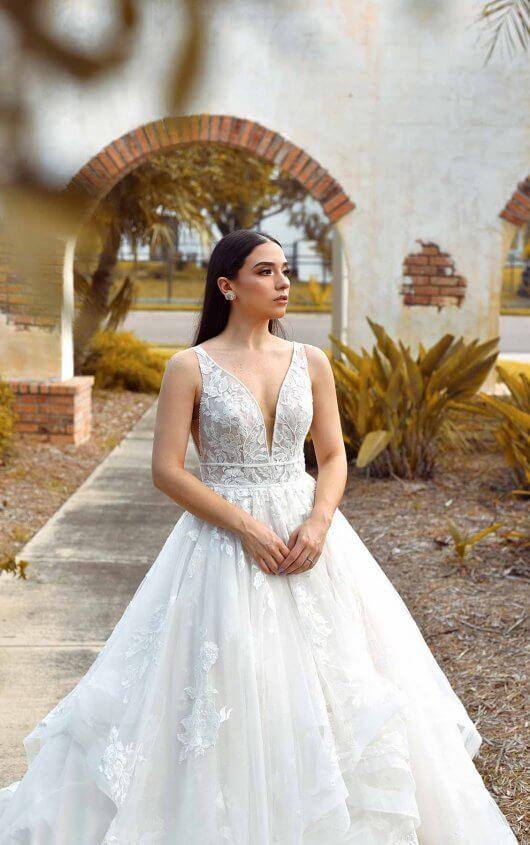 Mindy - White Lily Couture