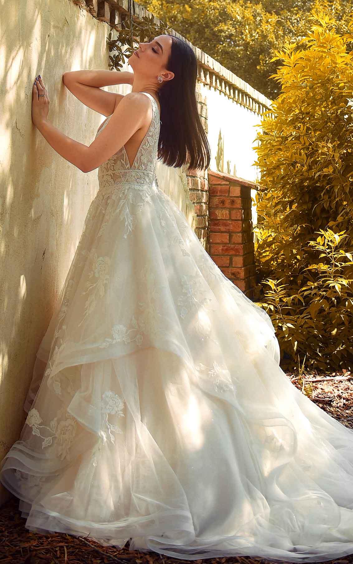 Mindy - White Lily Couture