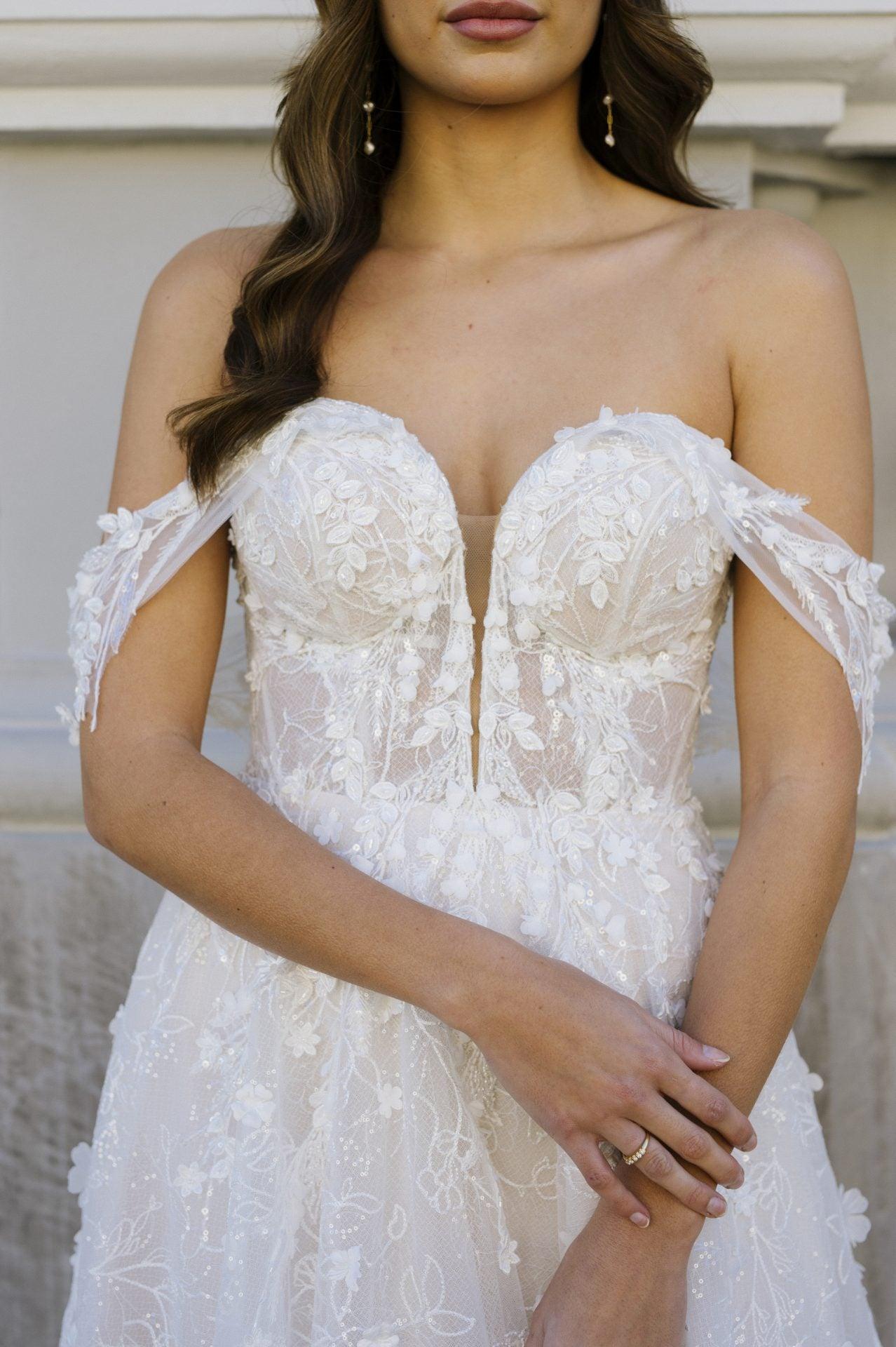 Oasis - White Lily Couture