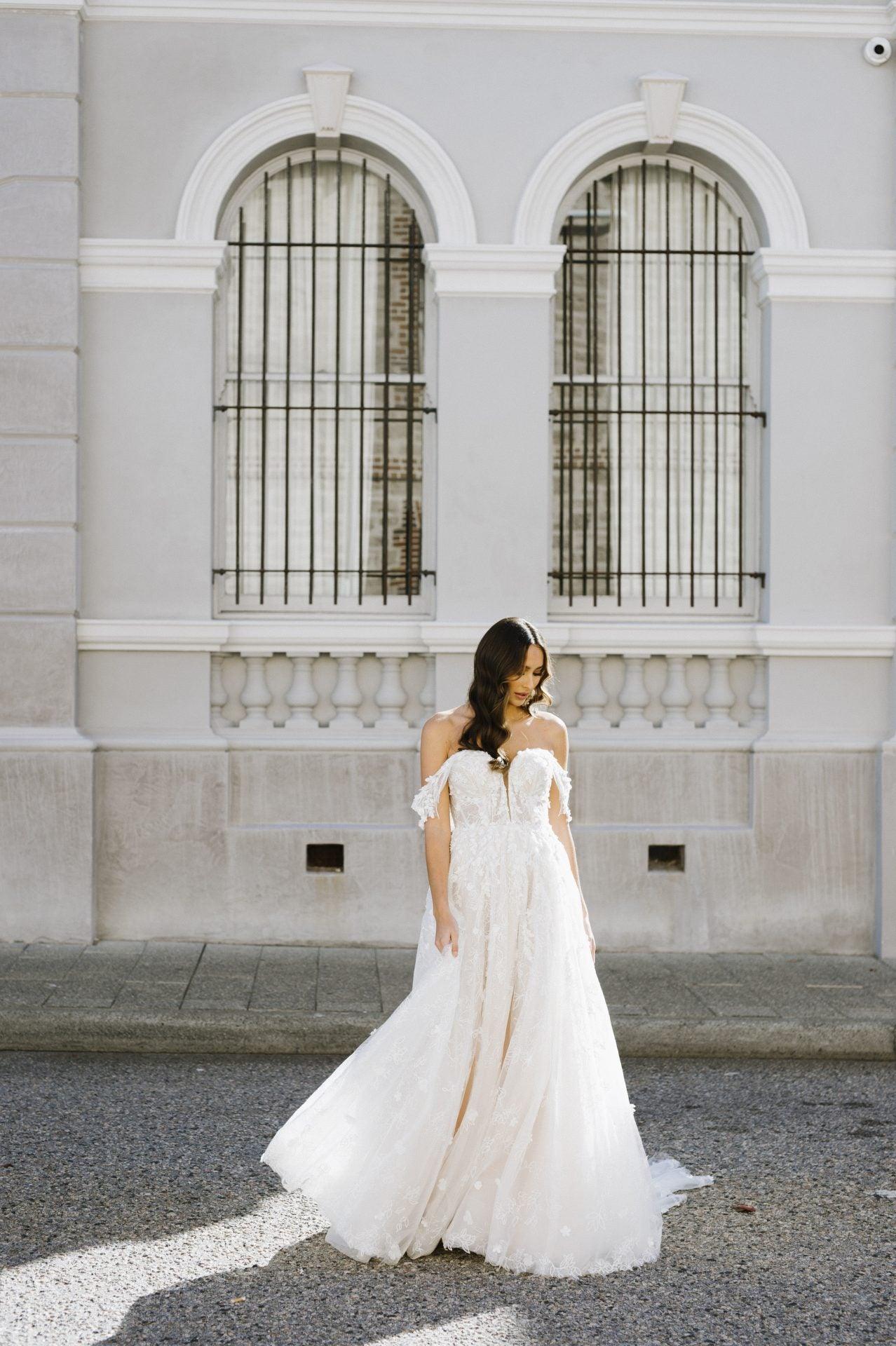 Oasis - White Lily Couture