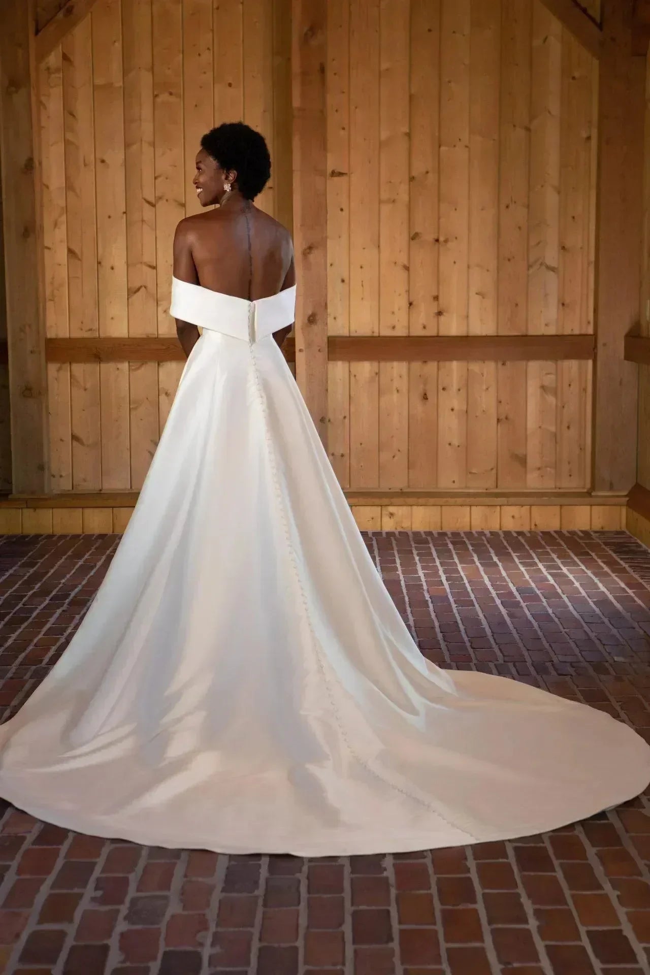 Diana - White Lily Couture