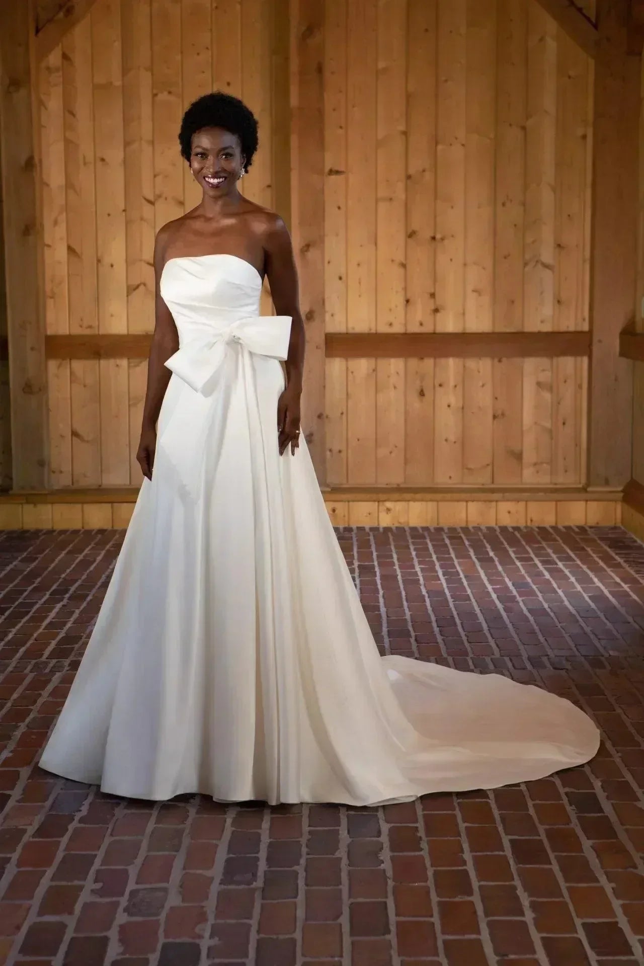 Diana - White Lily Couture