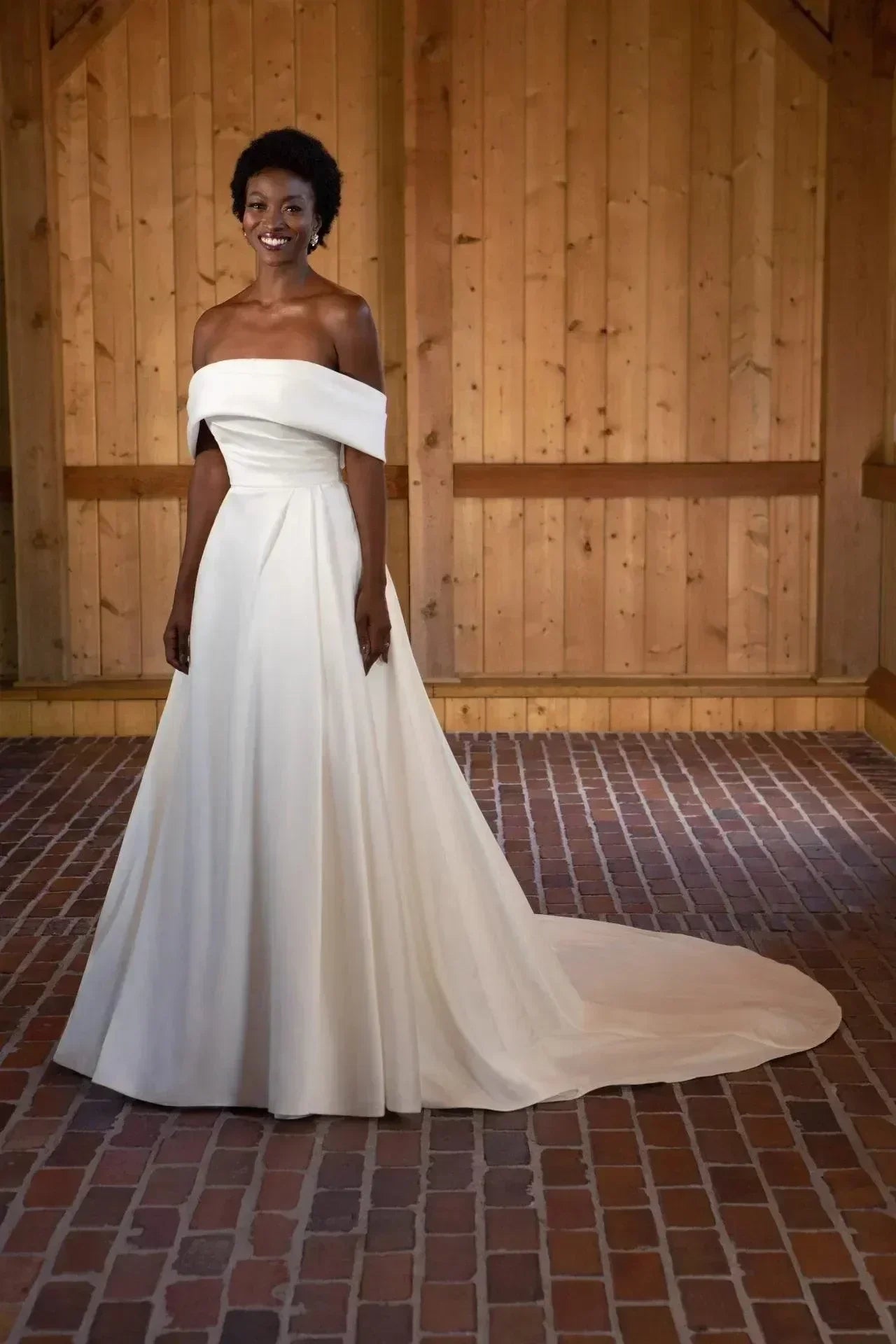 Diana - White Lily Couture