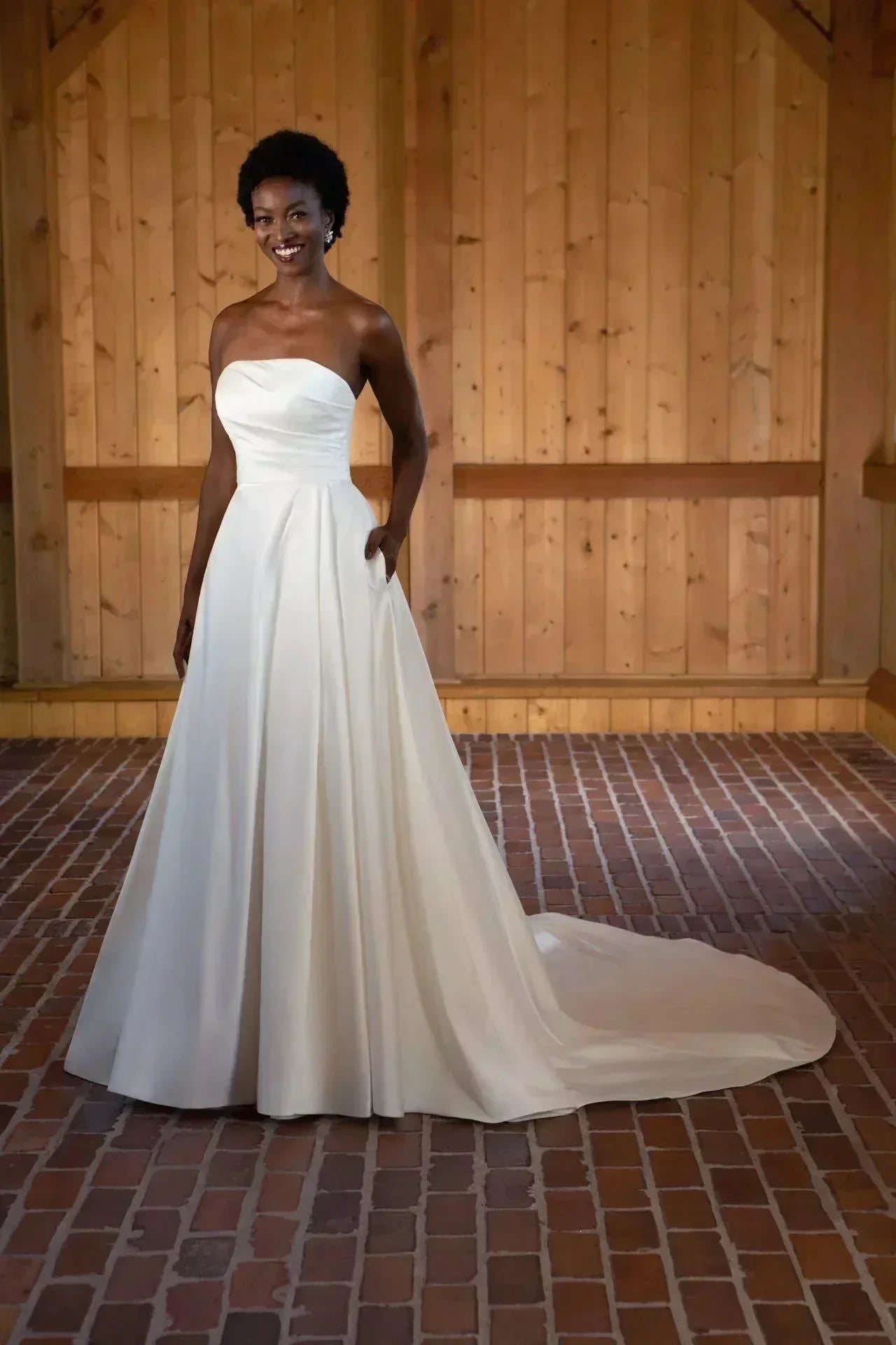 Diana - White Lily Couture
