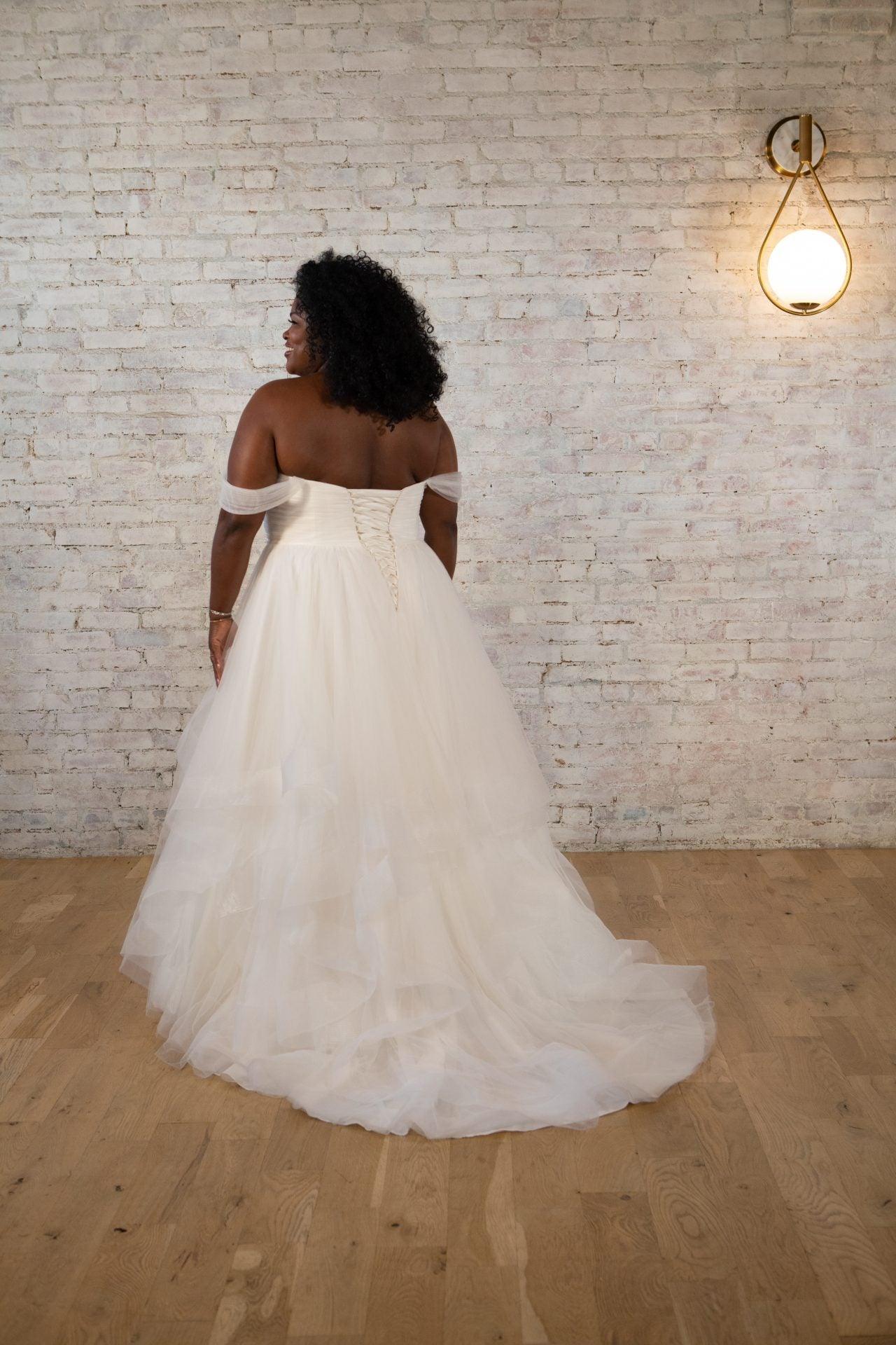 Kenya - White Lily Couture