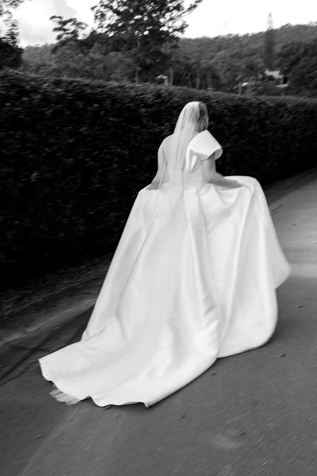 Sedna - White Lily Couture
