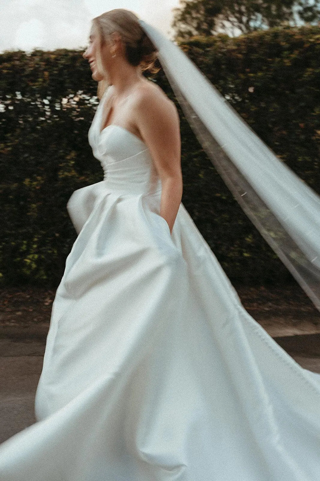 Sedna - White Lily Couture