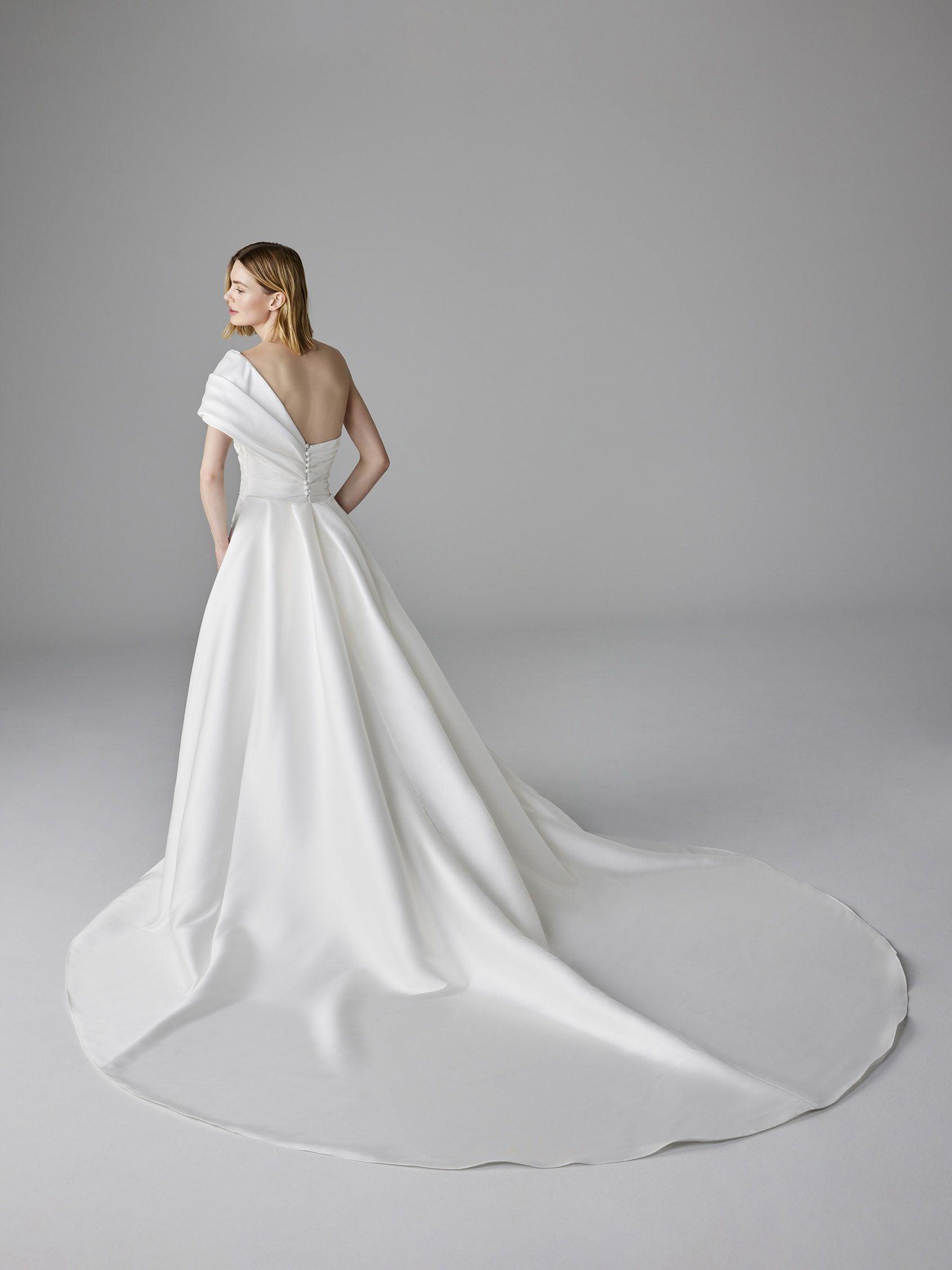 Etiennes | Size 18