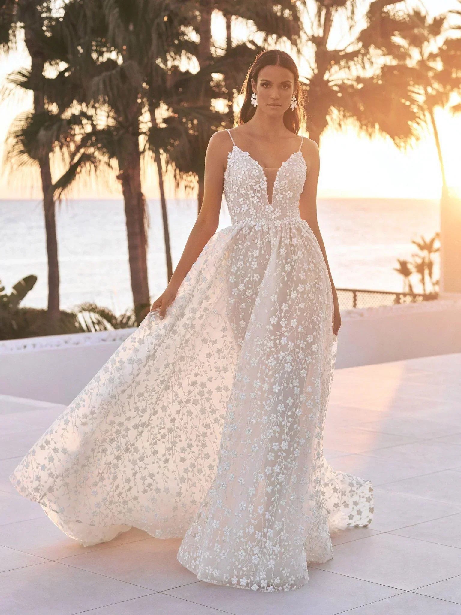 lily white wedding dresses Yuki | Pronovias