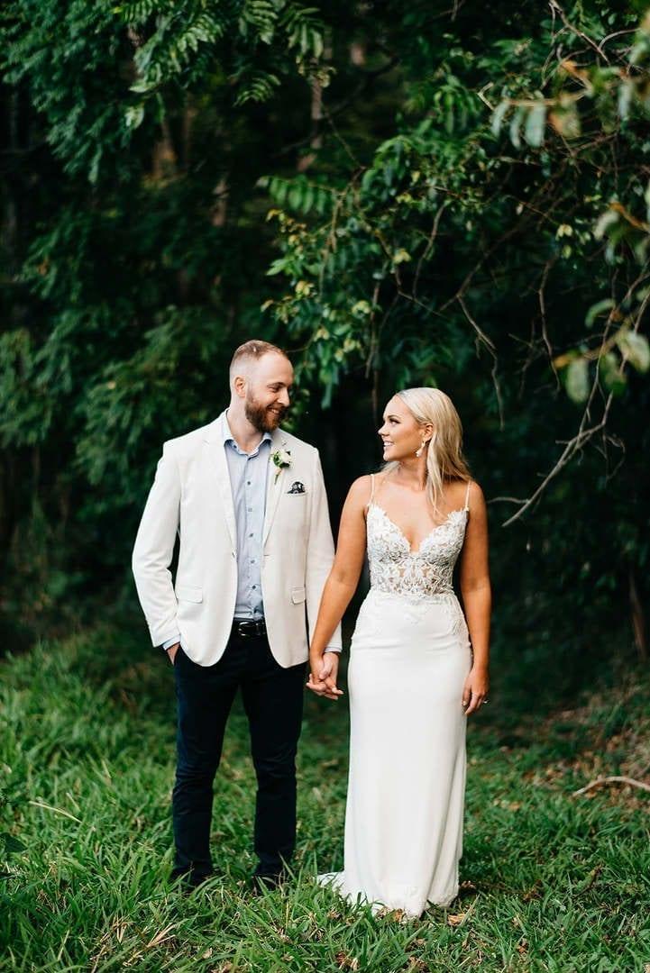 Loren & Finn's Lush Outdoor Wedding - White Lily Couture
