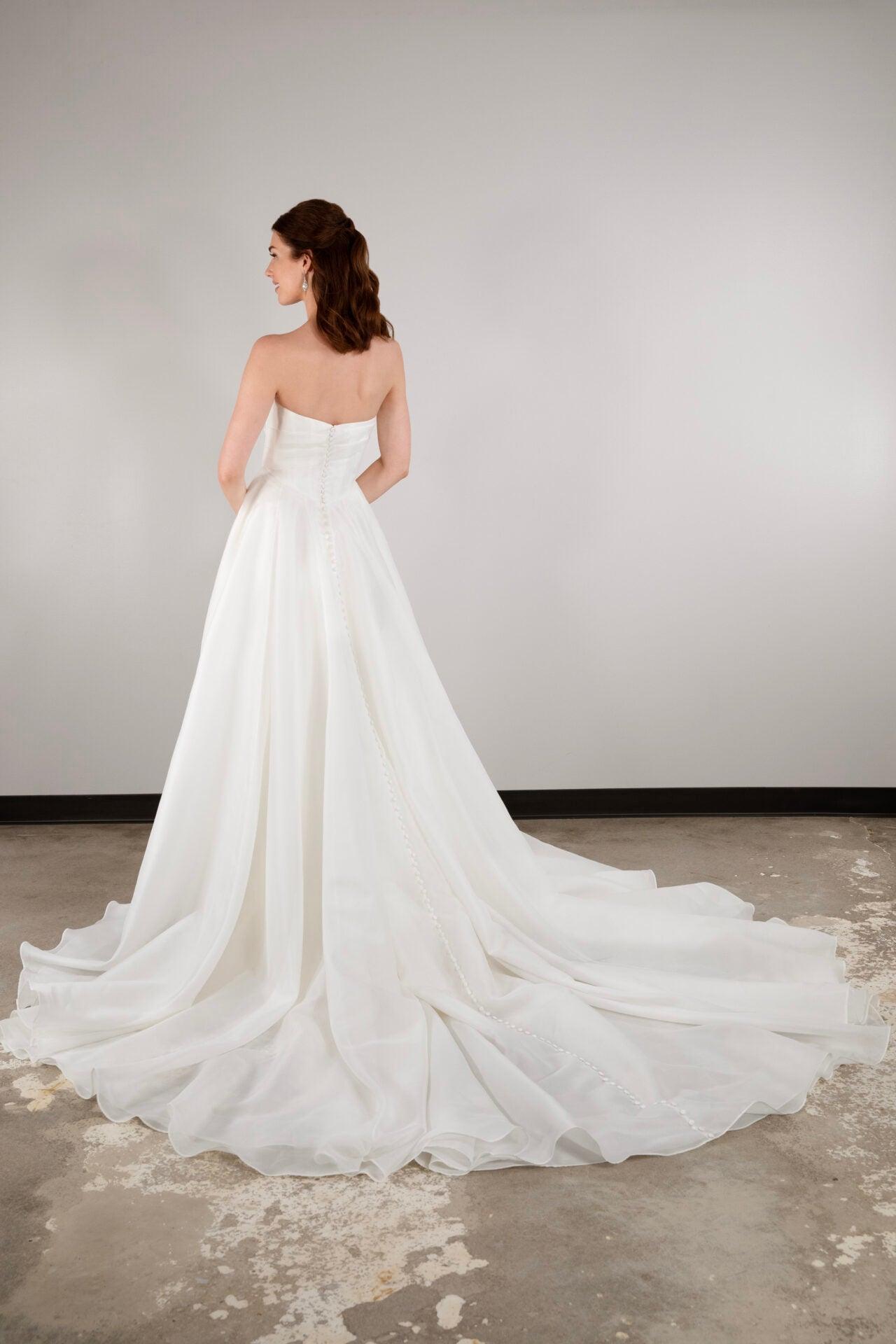 Larson | Size 14